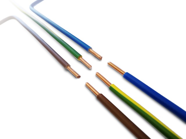 Revize elektroinstalace v kancelářích má svůj význam